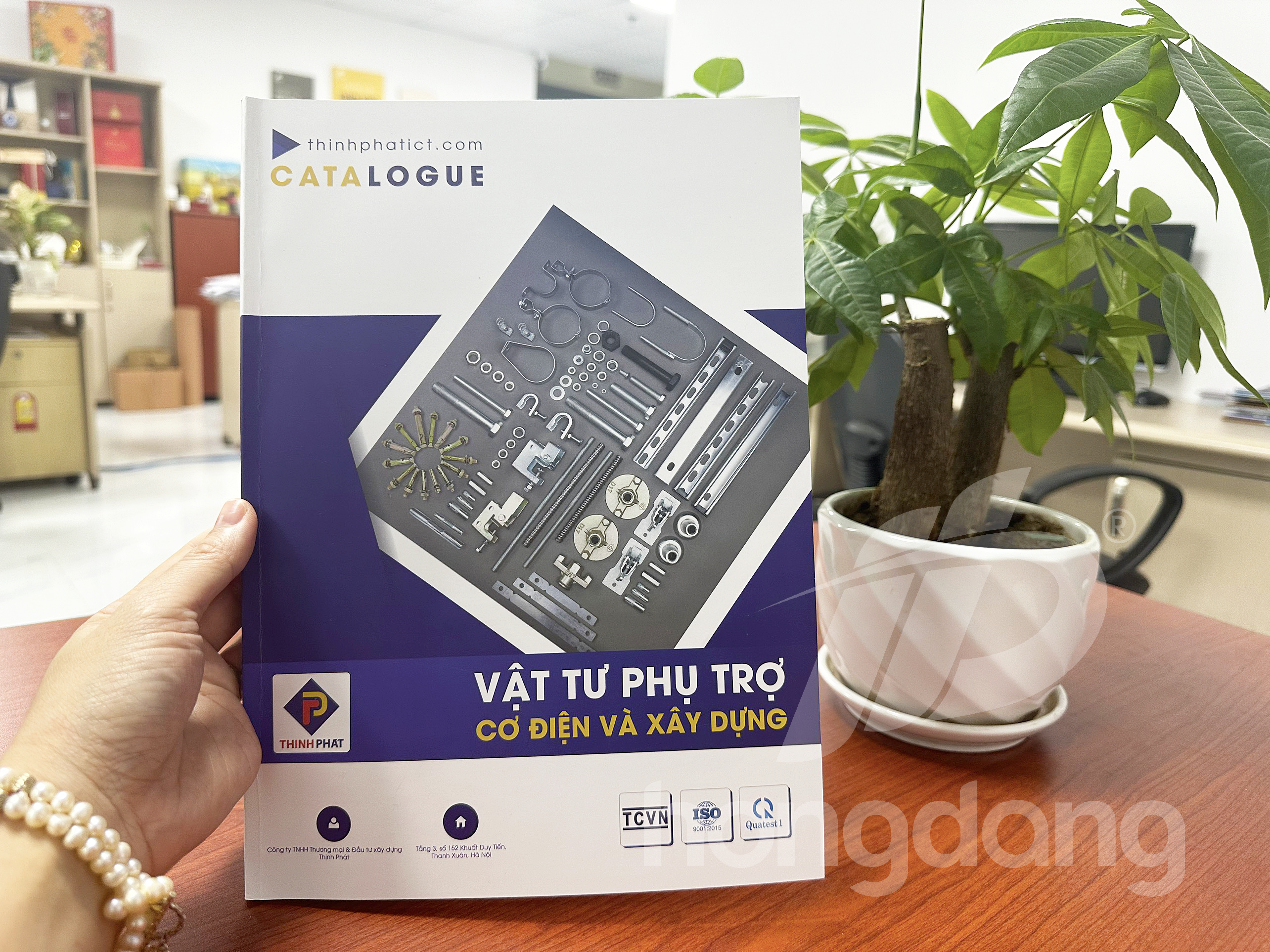 catalogue-vat-tu-thiet-bi-co-dien-9-