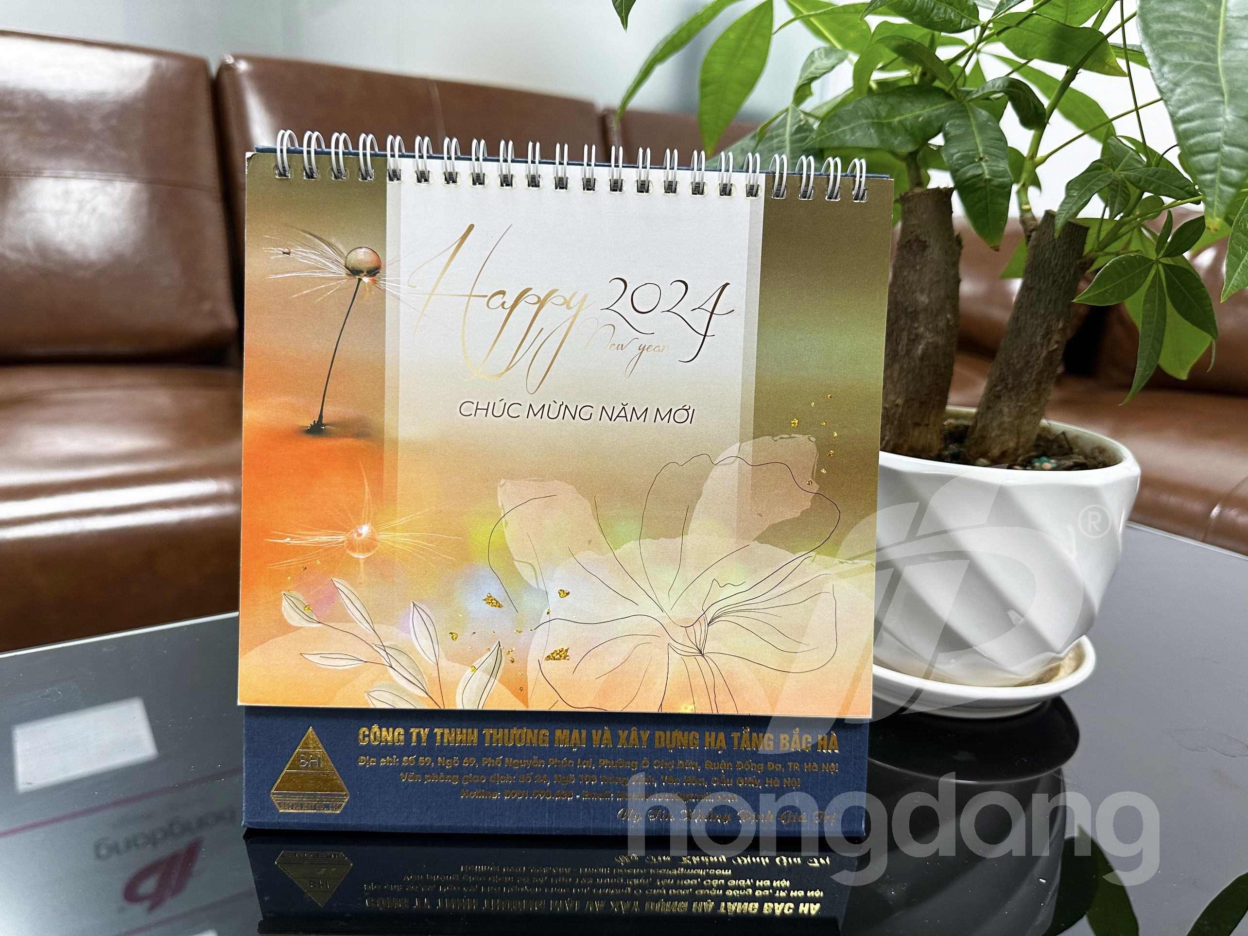 Lịch để bàn phôi sẵn - Công ty TNHH Thương Mại và Xây Dựng Hạ Tầng Bắc Hà