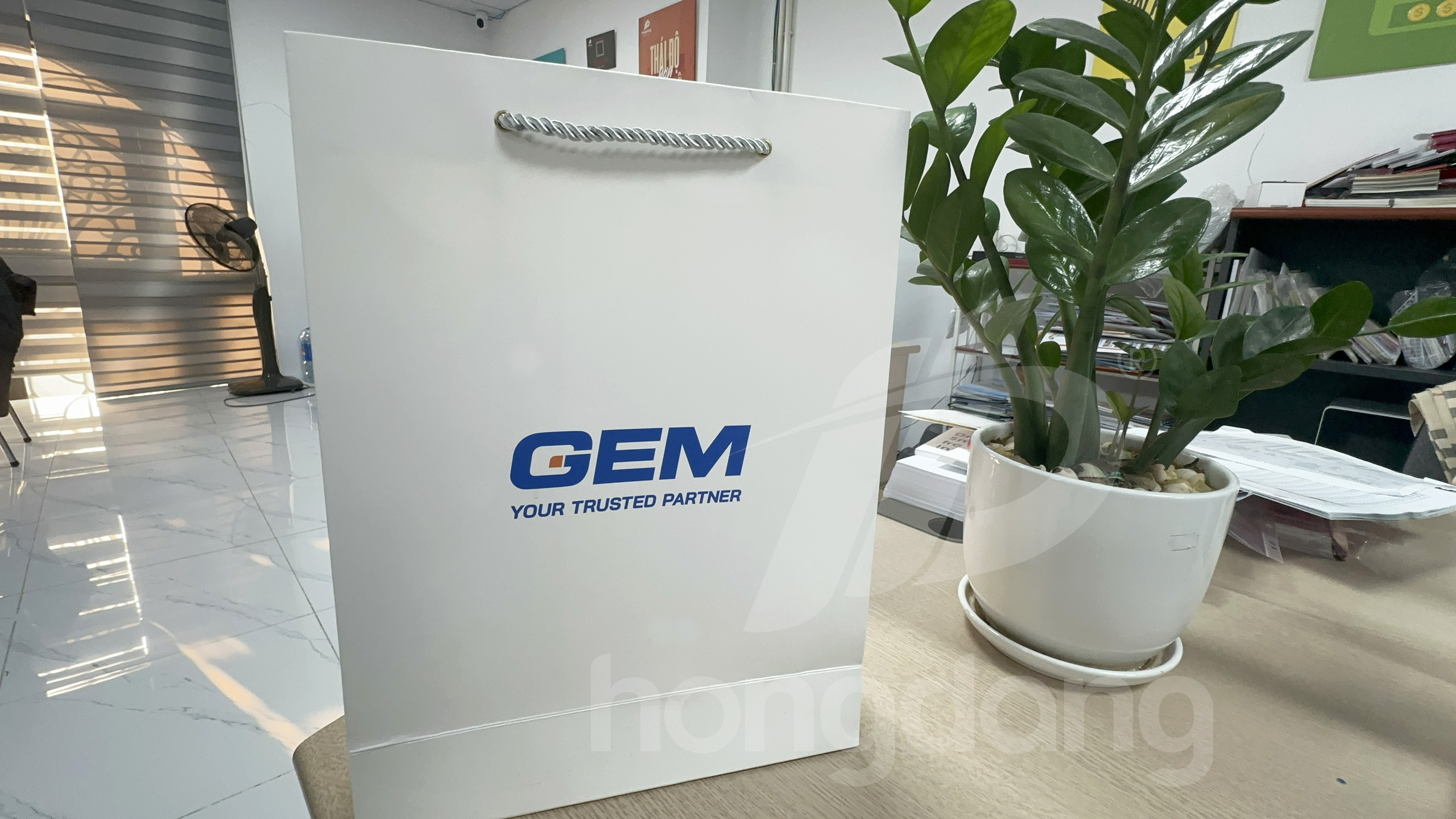 in-tui-giay-theo-yeu-cau-74-