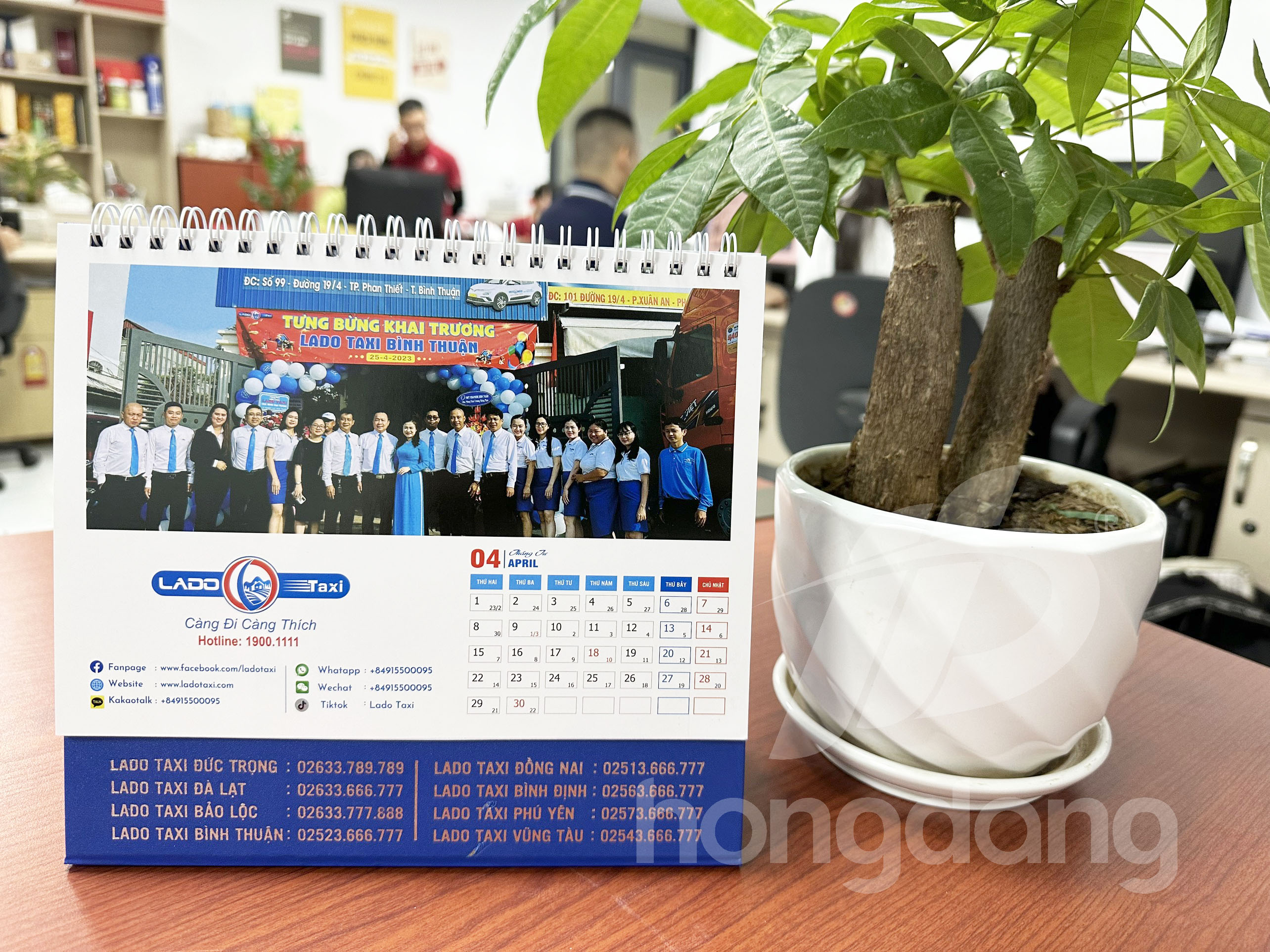 lich-de-ban-doc-quyen-lado-taxi-12-