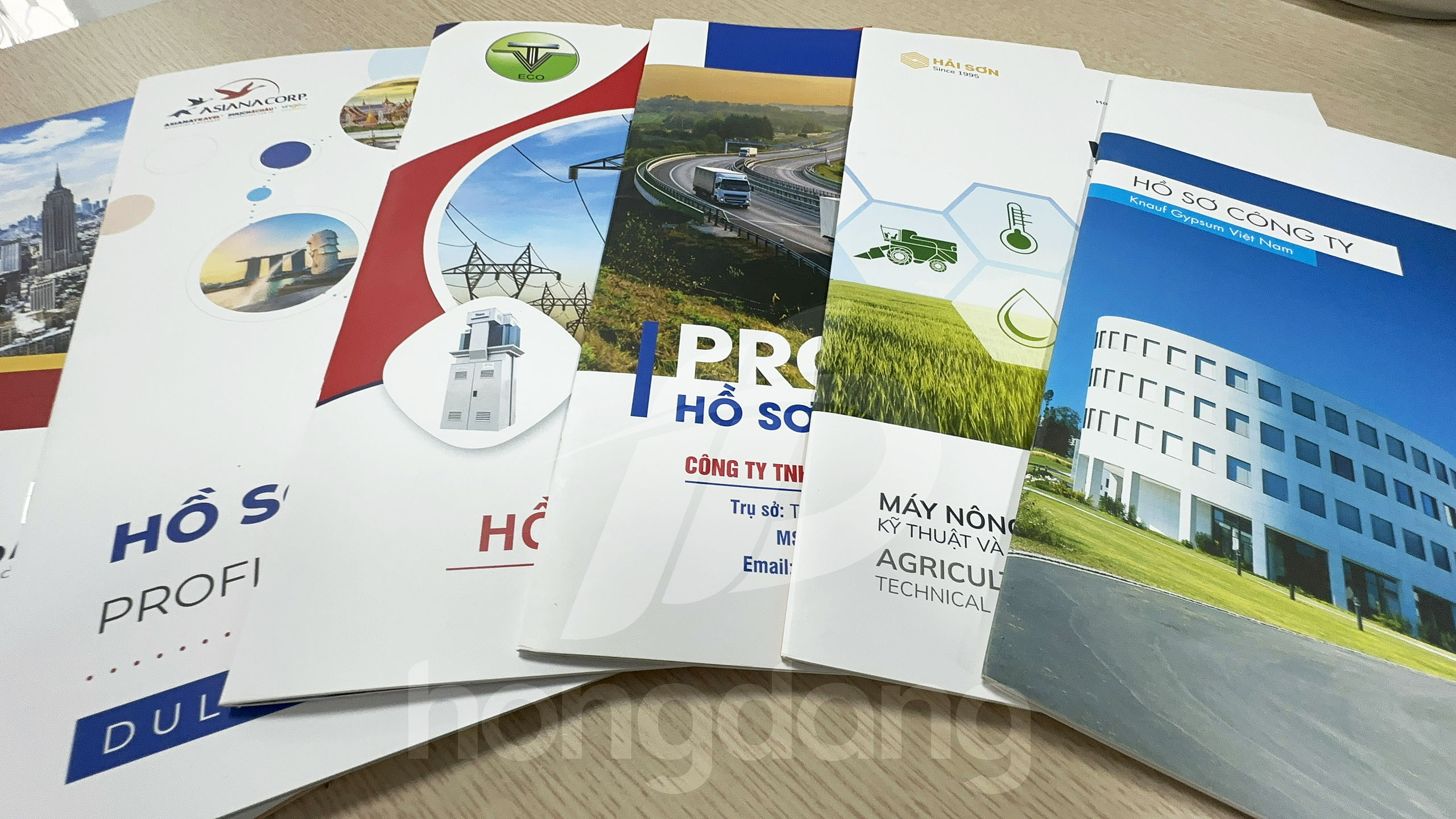 mau-catalogue-a4-dung-26-