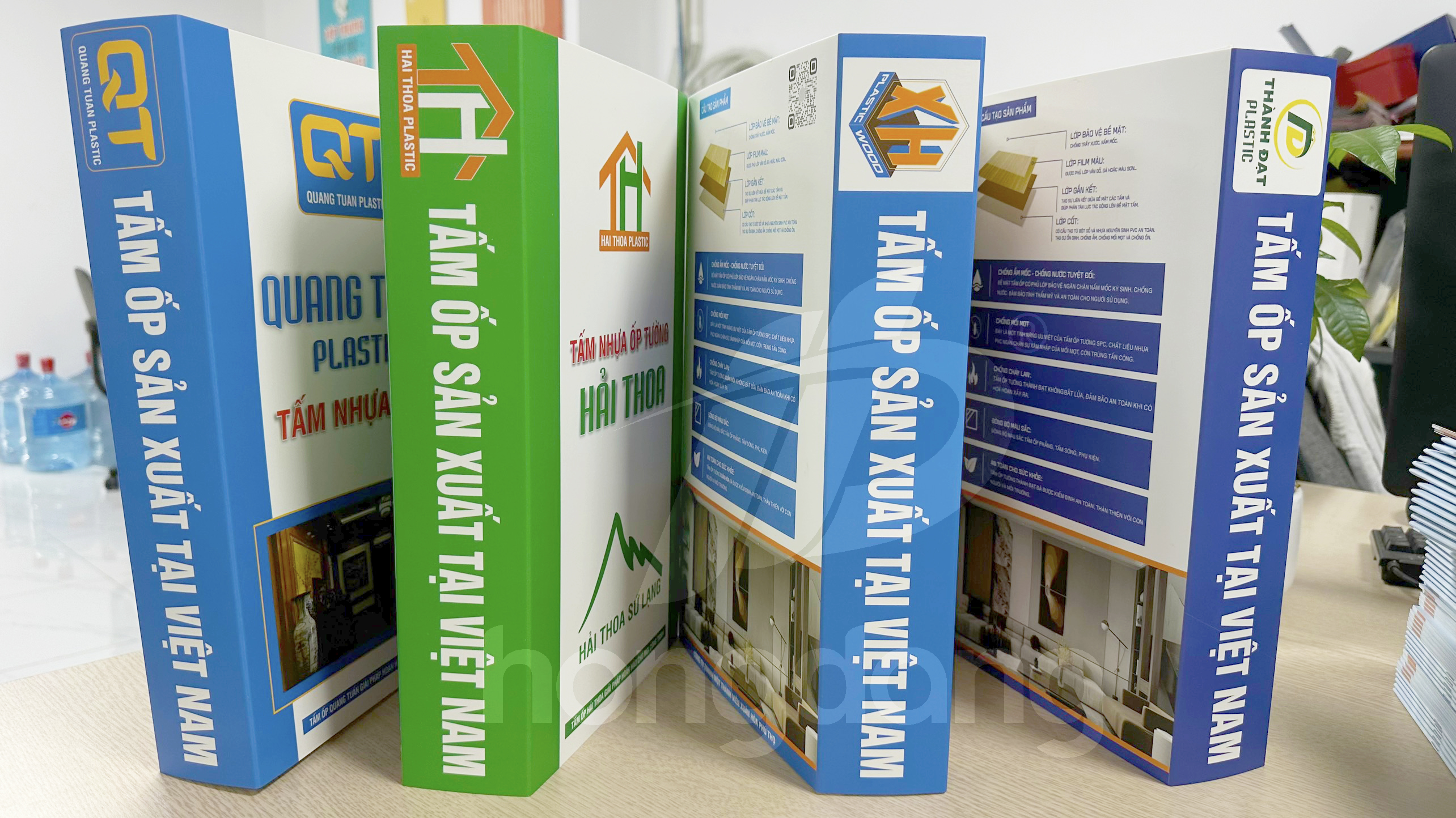 mau-catalogue-bia-cung-tam-nhua-op-tuong-4-