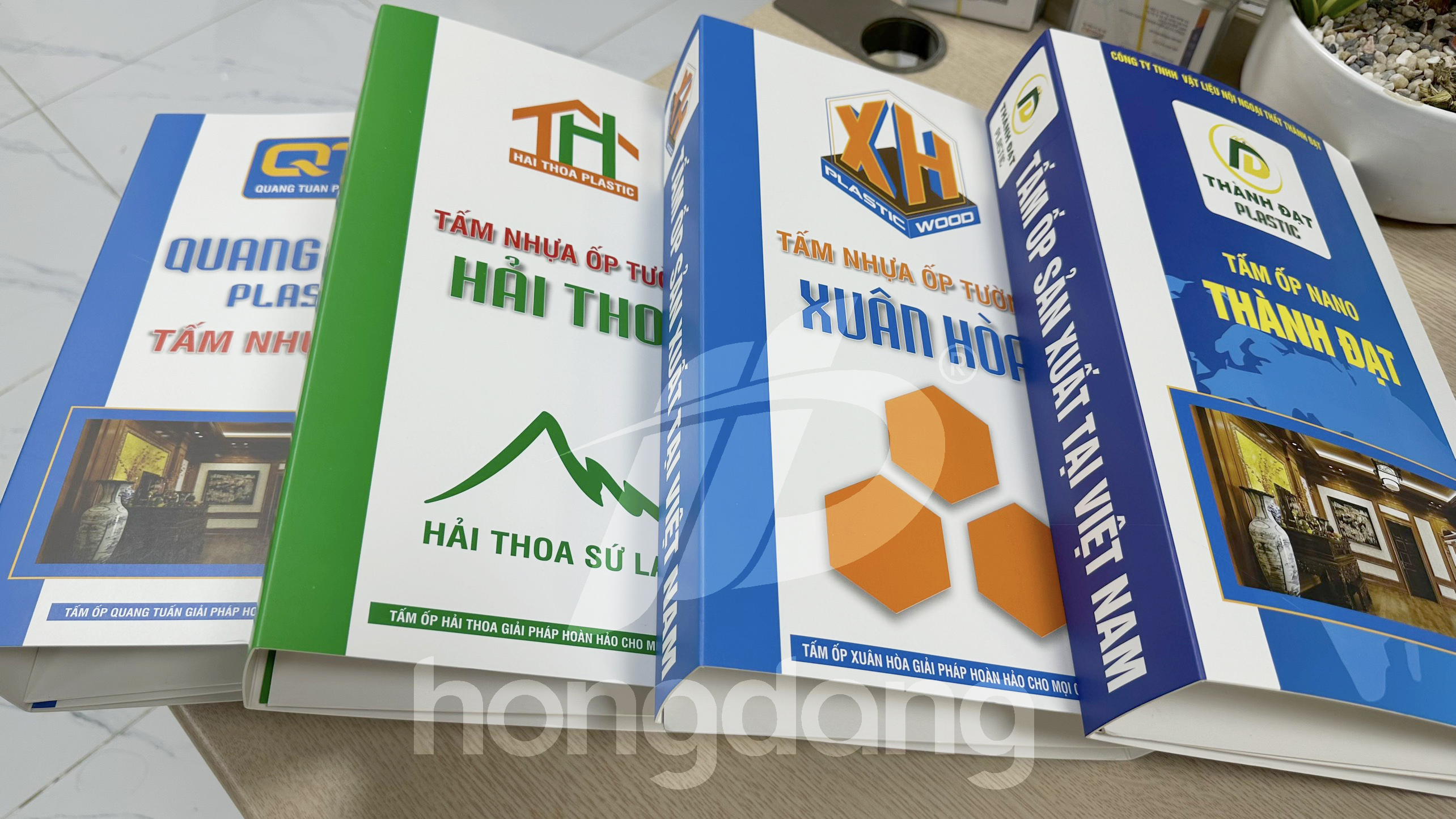 mau-catalogue-bia-cung-tam-nhua-op-tuong-7-