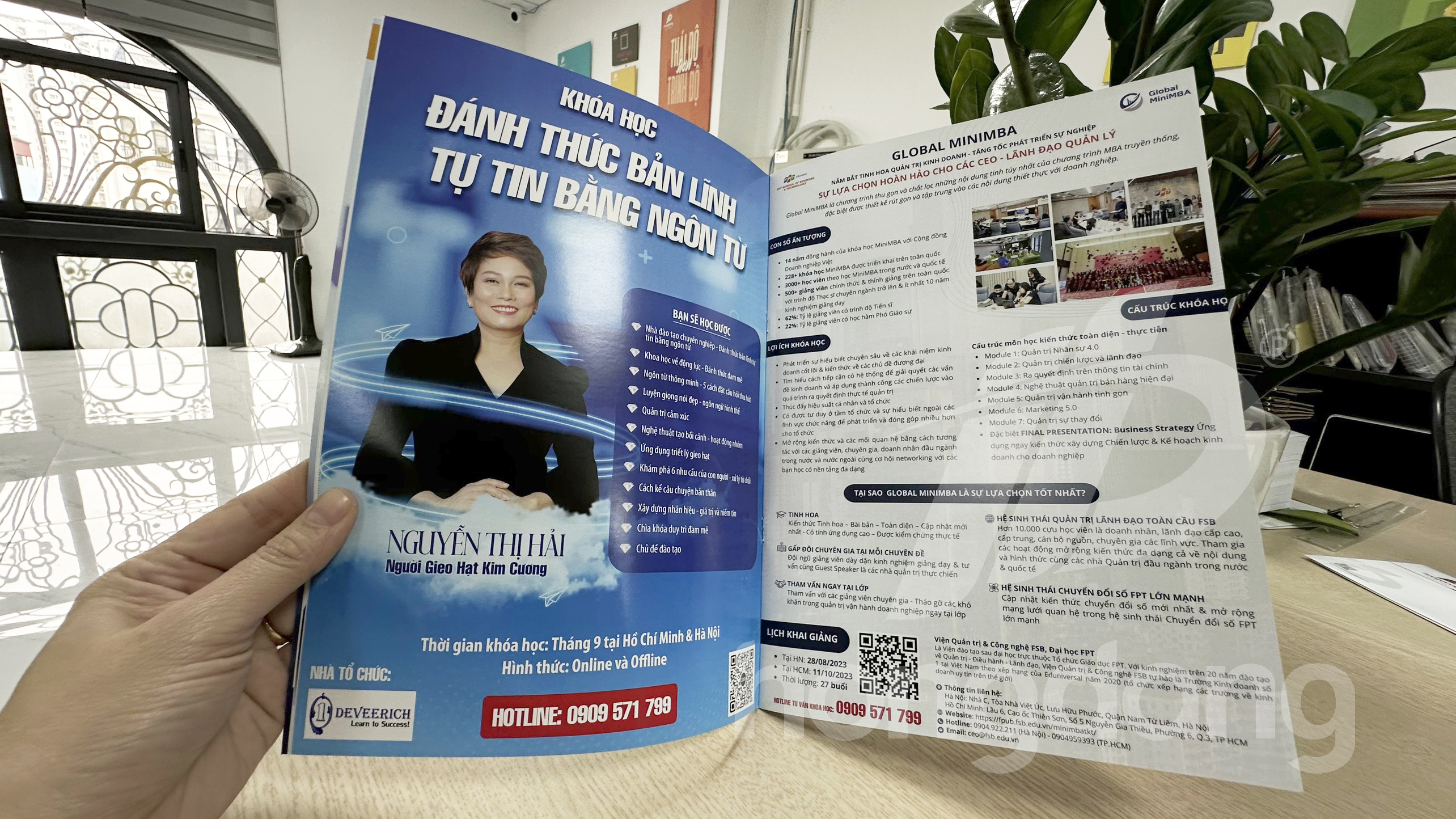 mau-catalogue-dao-tao-hoi-thao-khoa-hoc-6-