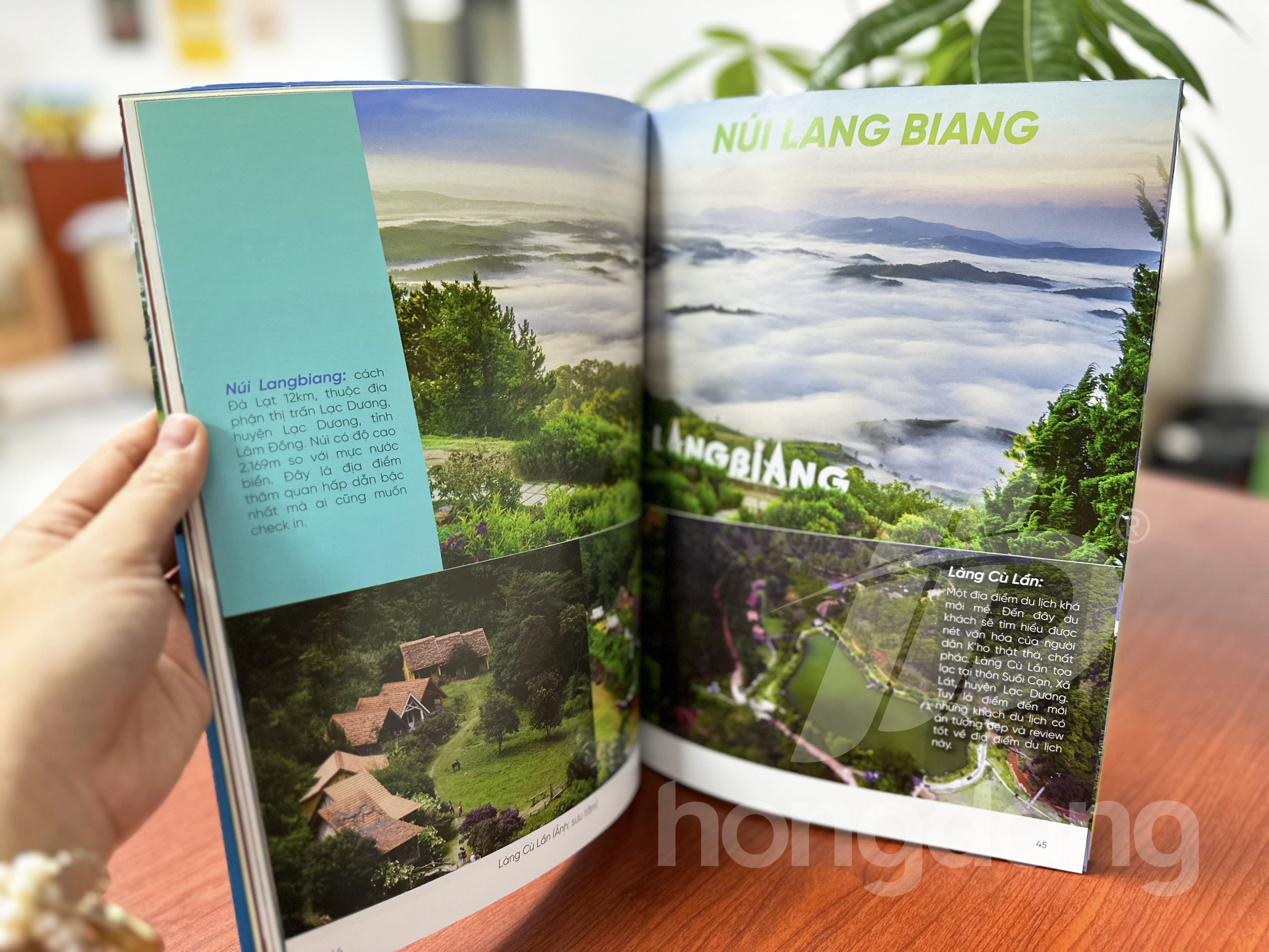 mau-catalogue-du-lich-22-